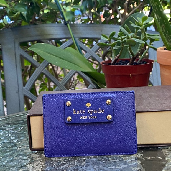 kate spade Handbags - Kate Spade Blue & Tan Cardholder Wallet